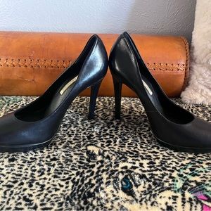 🌹Buffalo London Heels